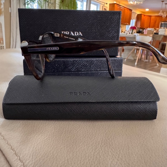 Prada journal eyeglasses - Picture 2 of 4